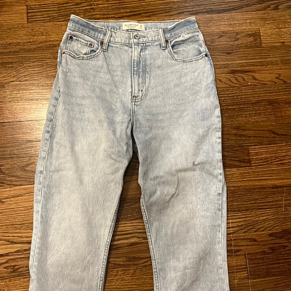 Abercombie 90s Slim straight ultra high rise jeans size 29/8